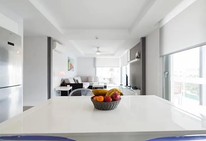 El Yate Lägenhetshotell 4*