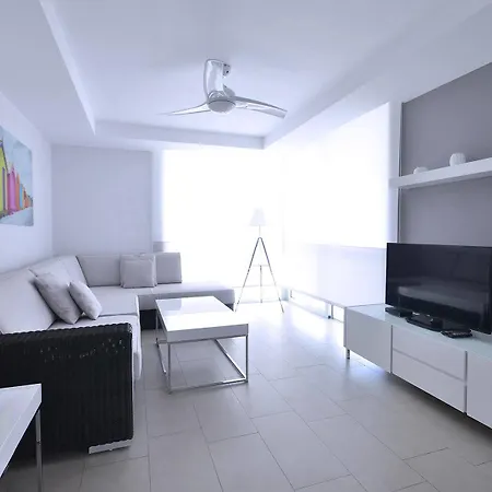 El Yate Aparthotel San Agustín
