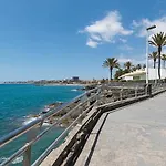 מלון דירות El Yate 4*