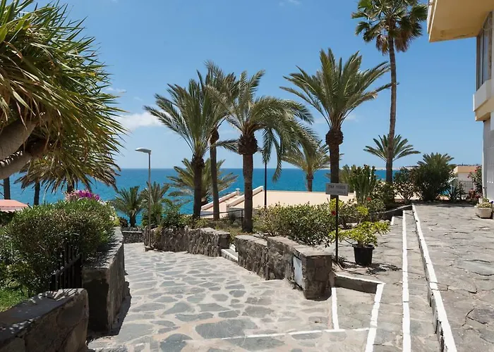 Apartmanhotel El Yate 4*